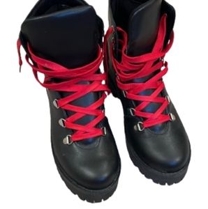 Steve‎ Madden Lug sole boots Women's Size 6.5